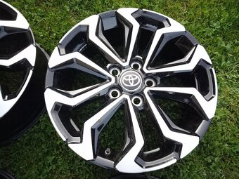Toyota Yaris Cross 17"5x114,3 ET 50, Snímače TPMS - 2