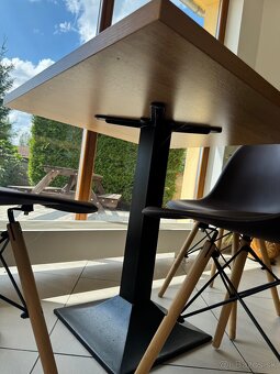 Moderný jedálenský set – stôl + stoličky - 2