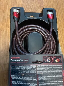 AUDIOQUEST HDMI Cinnamon 5 m - strieborný - 2