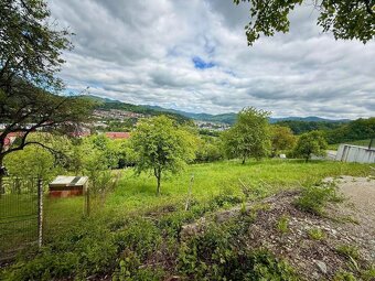 VÝNIMOČNÝ STAVEBNÝ POZEMOK S PANORAMATICKÝM VÝHĽADOM - 2
