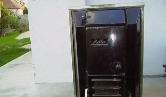 Starozitna celoliatinova pec Značky Meller - 2