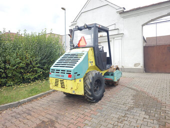 Jezkovy vibracny valec AMMANN ASC30 rv2015 370m.h Bomag Hamm - 2