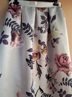 Elegantná sukňa Closet - 2