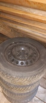 Predám zimné komplety Continental 195/65/15 - 2