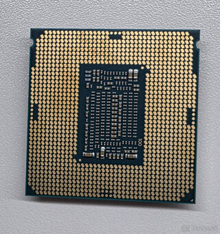 Predam procesor Intel I5 8500 - 2