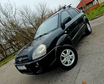 Hyundai Tucson 2.0 crdi 4x4 SK - 2