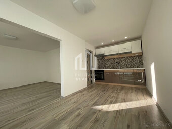 Na prenájom 3-izbový byt pri Kocke,  Piešťany - 2