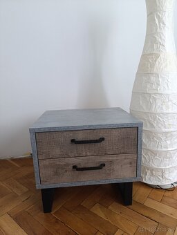 Posteľ nočné stolíky komoda - 2
