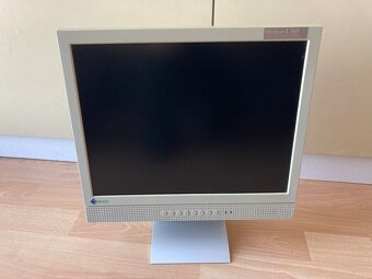 Predám monitor EIZO FLEXSCAN L365 D-SUB, DVI, ZVUK - 2