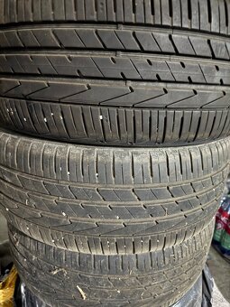Hankook 235/50 R19 Letné v dobrom stave - 2