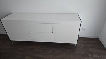 Komoda a stolik - 2