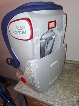 Darujem autosedačku britax römer - 2
