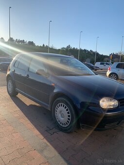 Golf 4 - 2