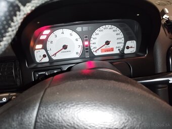 Rover MG F Cabrio, kabriolet 1,8 benzín - 2