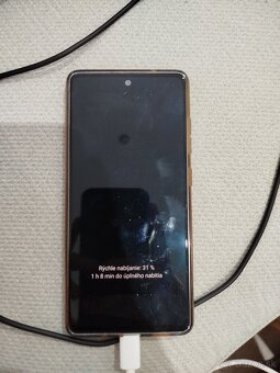 Samsung Galaxy S20FE - 2
