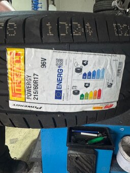 2x PIRELLI POWERGY 215/60R17 nove - 2