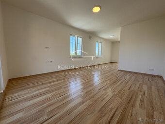 Veľký 1 izbový apartmán B307 v Danubia Residence v Komárne - 2