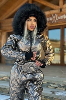 Krasny damsky metalicky overal na lyzovanie s kozusinou NOVY - 2
