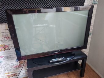 Predám Samsung PS42B450B1WXXH - 2