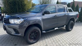 TOYOTA HILUX 2.4DI-D - PREDAJ AJ NA SPLÁTKY - 2