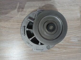 Vodná pumpa Continental. - 2