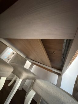 Jedálenský stôl so stoličkami - 2