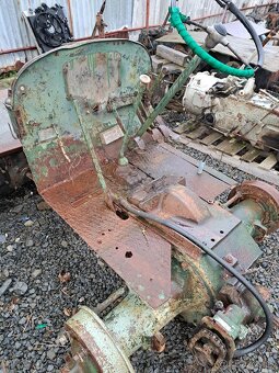 Škoda 30 traktor kolový po dílech - 2