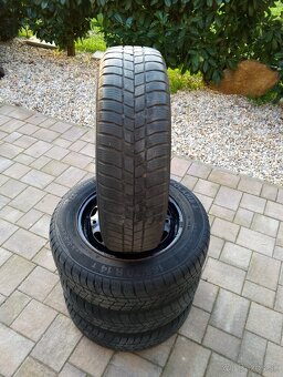 Predám zimné pneumatiky na diskoch vw group - 2