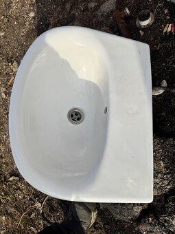 Predám umyvadlo JIKA 2 ks - 2