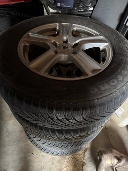 Elektróny KIA sportage 215/70r16 - 2