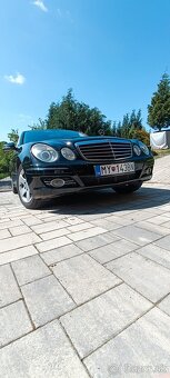 Mercedez-Benz E280 - 2
