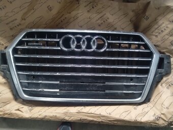 Audi Q7 2018 Maska - 2
