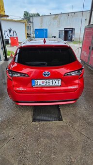 Toyota Corolla TS 1.8 Hybrid Executive (2019) - 2