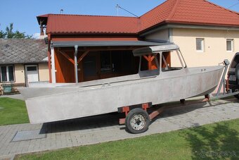 Hlinikový ľoď - 2