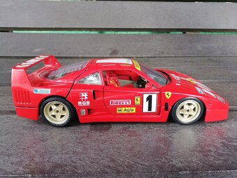 Bburago Ferrari F40 1/18 #1 - 2