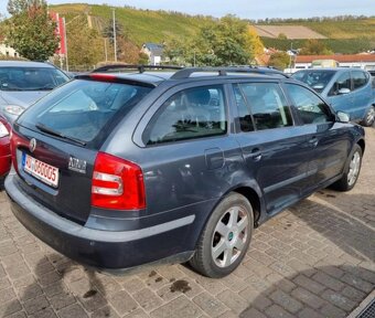 Škoda Octavia Kombi 1,6FSi - 2