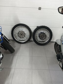 YZF Kolesá - 2