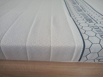 Matrac 90 x 200 cm - 2
