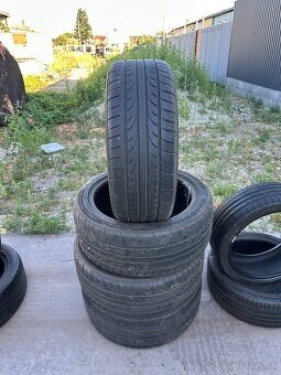 255/45 R20 - 2