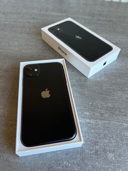 iPhone 11 64GB - 2