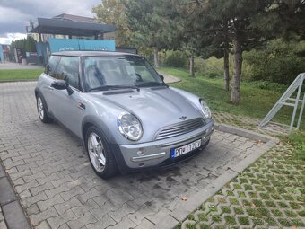 MINI Cooper R50 - 2