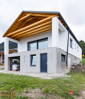 Rodinný dom na predaj - Ružomberok - 2