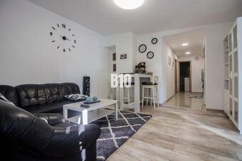 PRENÁJOM RD v Janíkovciach s 3 bytovými jednotkami - 2