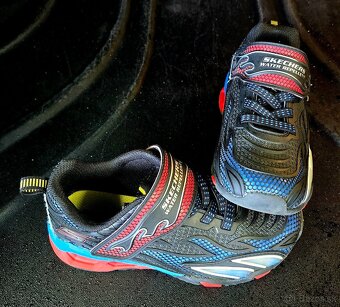 Predam detské tenisky Skechers Water repellent - 2