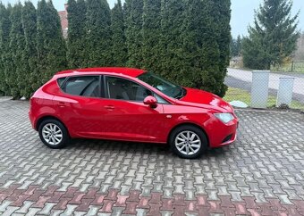 Seat Ibiza 1,2TSi/77kw 1 Majitel,servisk benzín manuál 77 kw - 2