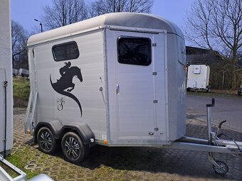 Prodám celohliníkový přívěs - přepravník na 2 koně Böckmann - 2