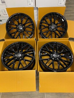 5x112 R19 MAM RS4 - 2