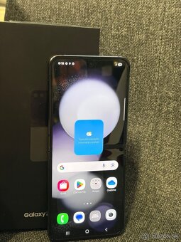 Samsung Galaxy Z Flip5 - 2