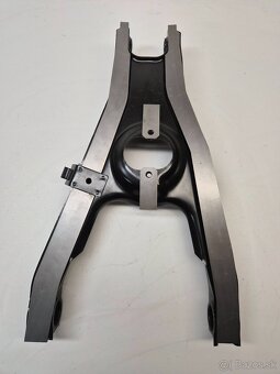 Výztuhy škoda 100-rapid - 2