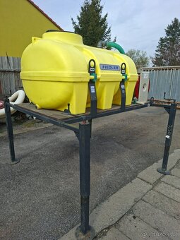 Nastavba nádrž na vodu multicar - 2